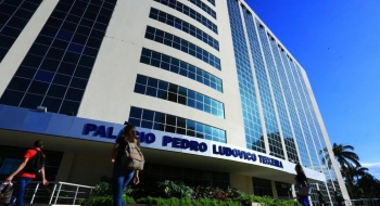 Governo de Goiás decreta ponto facultativo na véspera da Sexta-feira Santa